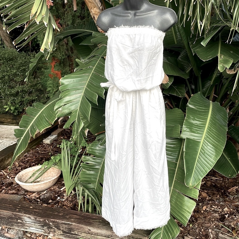 Anthropologie cloth  and stone strapless cropped jumpsuit with raw edge